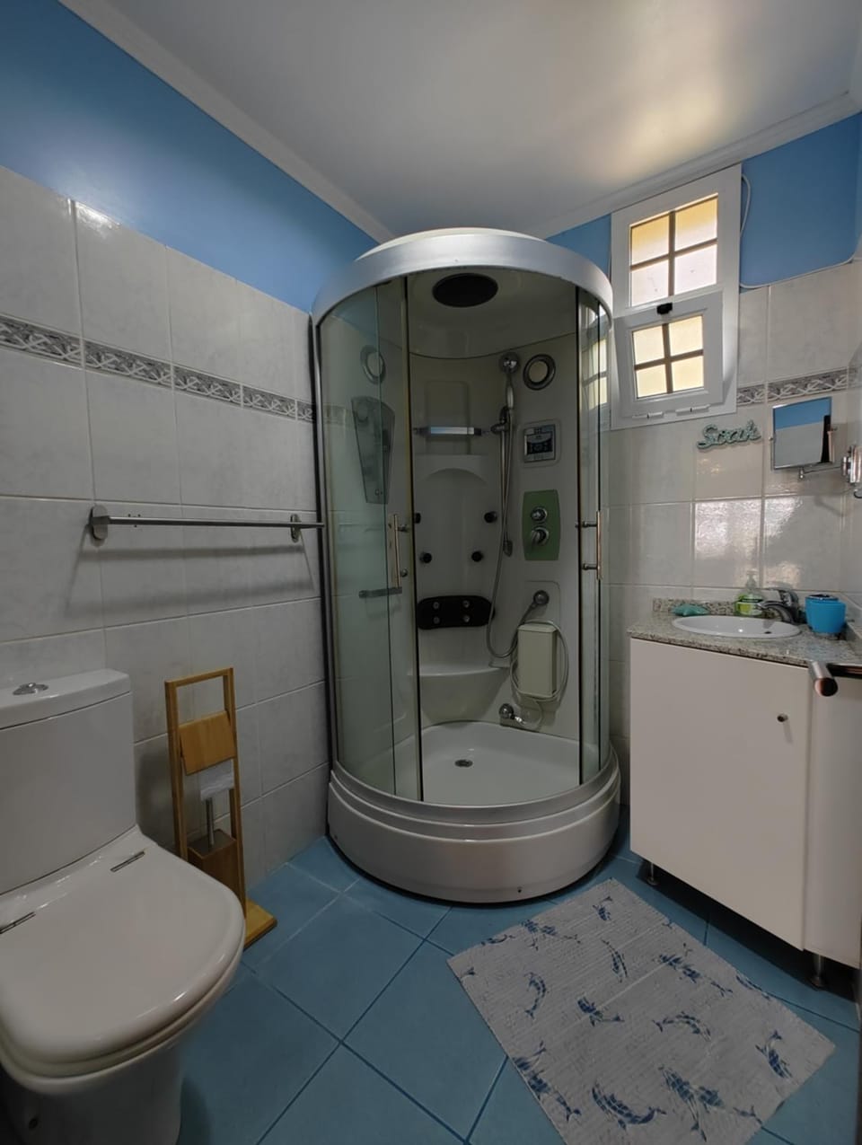 Shower, Toilet, Bathroom