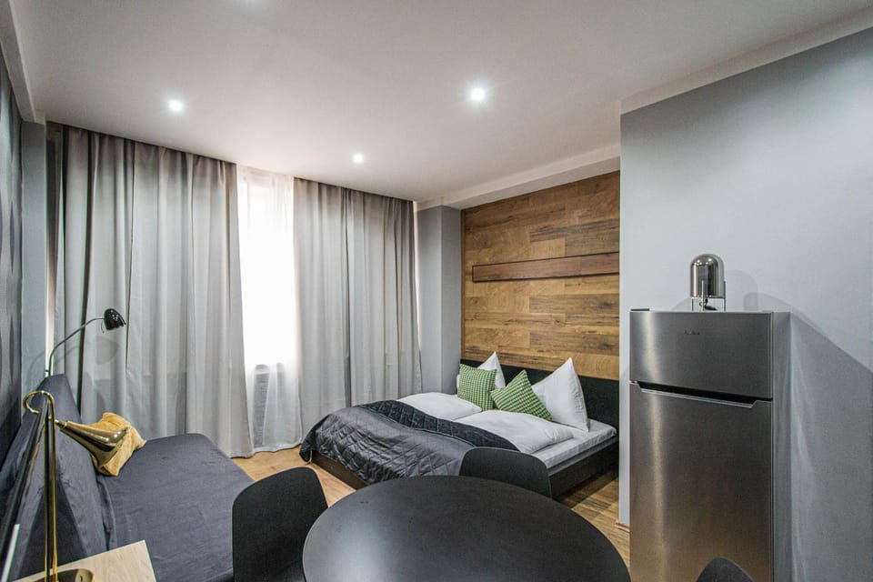 Bed, Kitchen or kitchenette, Photo of the whole room, Bedroom