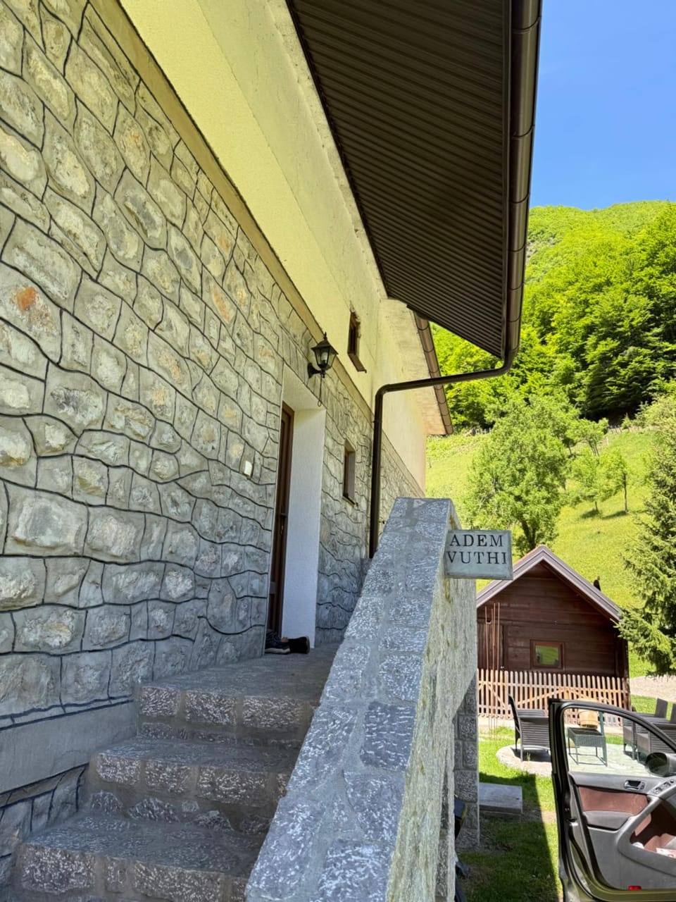 Property building, Day