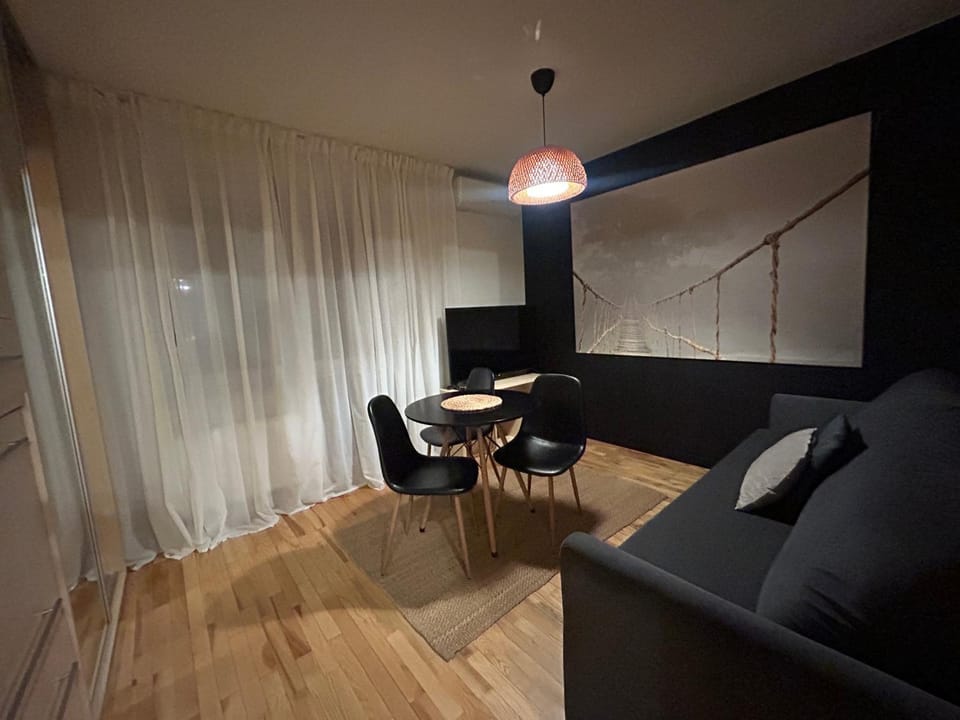 Apartament Sołtysowska- garaż bezpłatny, NEAR Tauron Arena, EXPO Apartment in Krakow