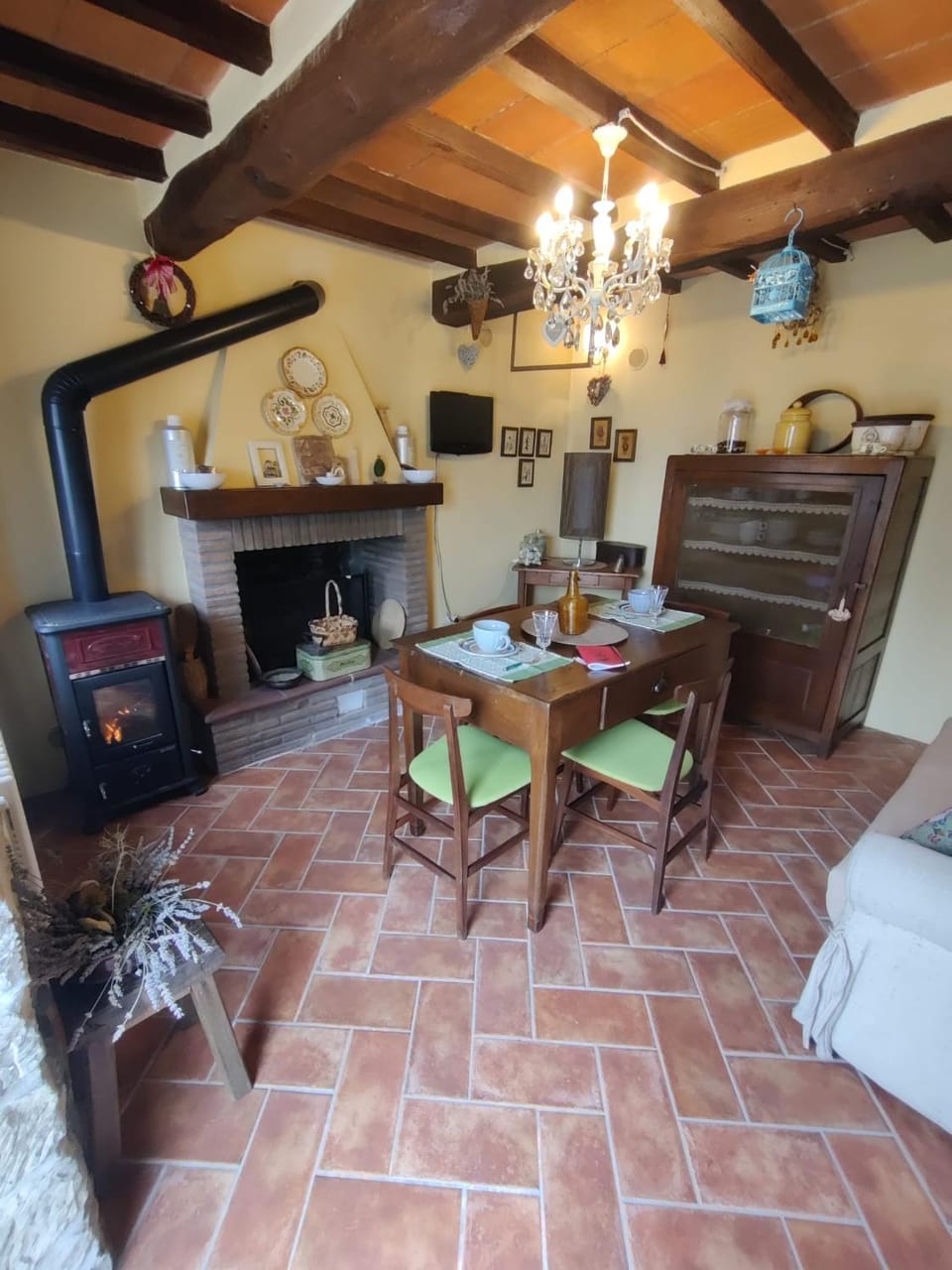 Living room, Dining area