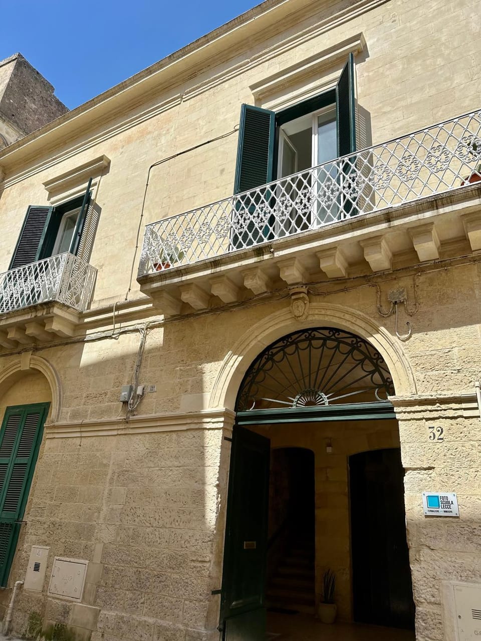 Property building, Facade/entrance