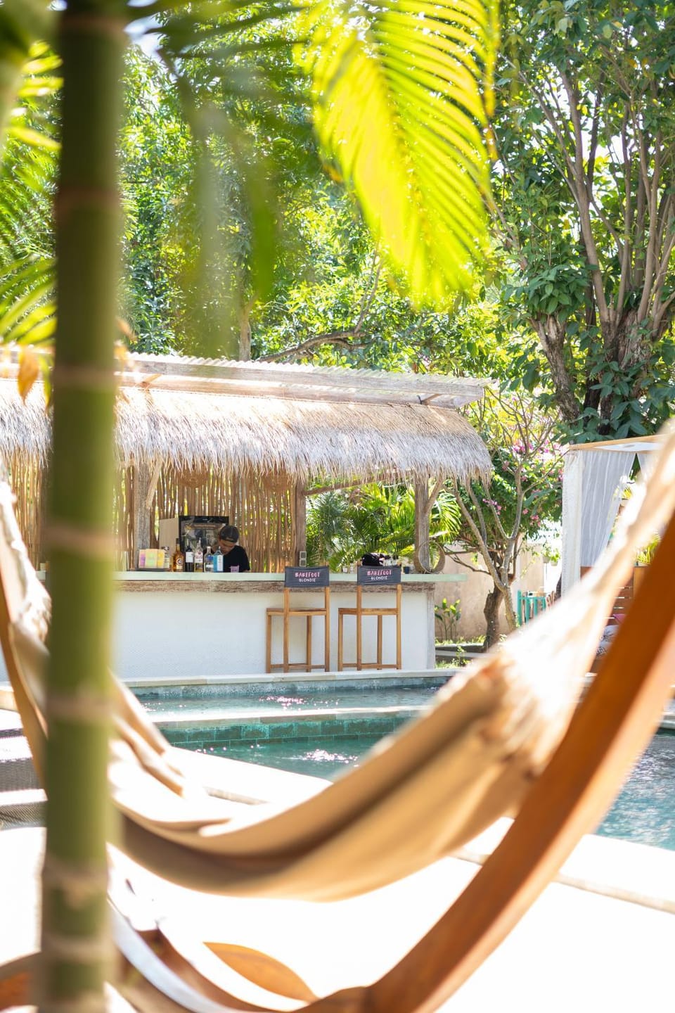 Property building, Restaurant/places to eat, Day, Lounge or bar, Garden view, Pool view, Swimming pool, sunbed