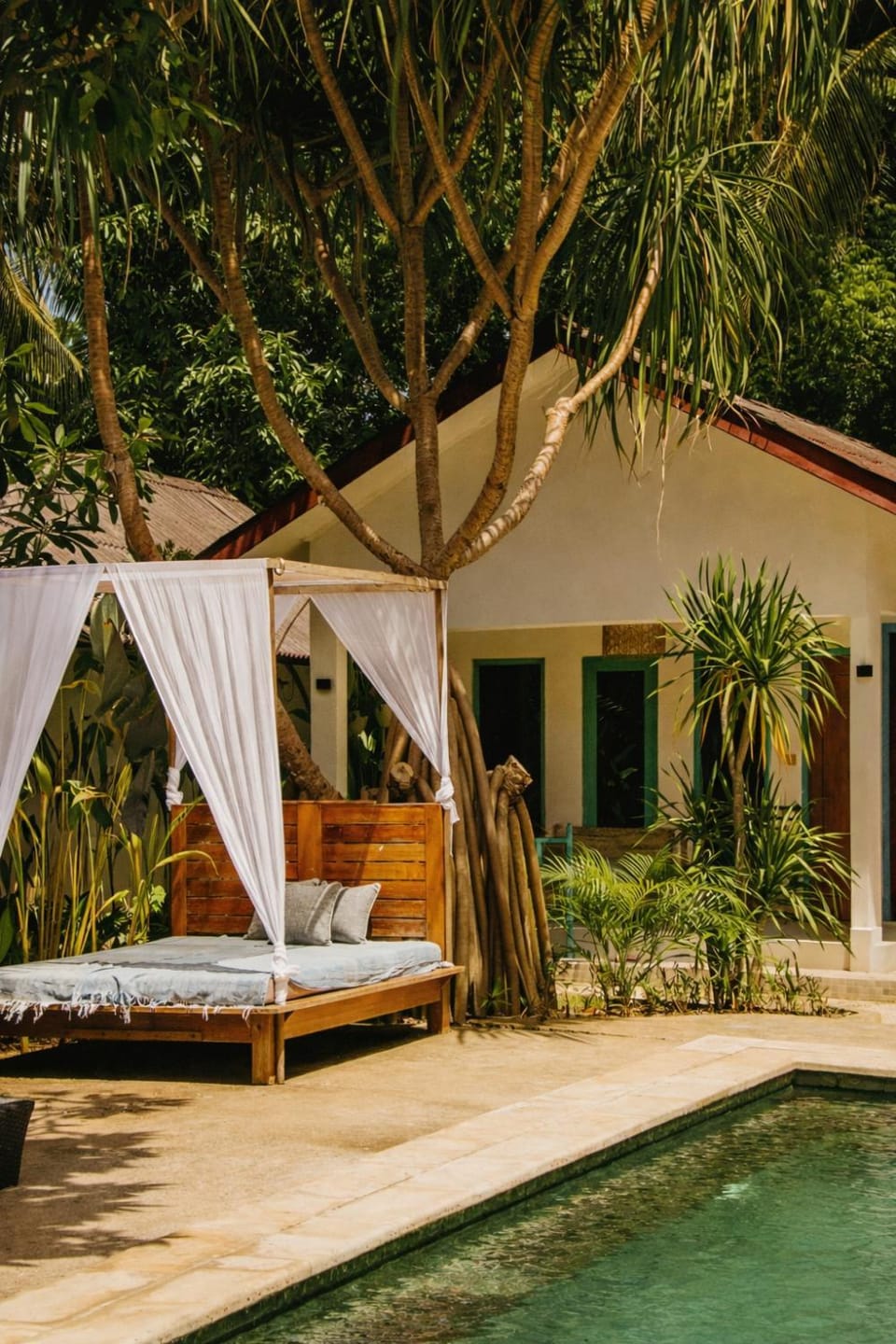 The Barefoot Blondie Village Hotel in Pemenang