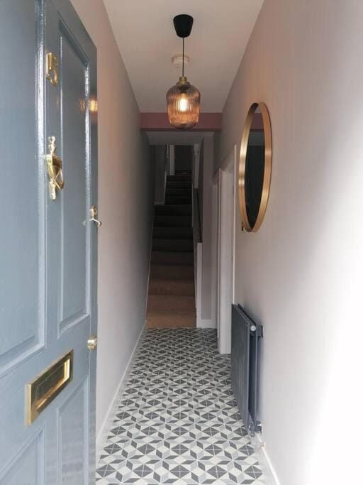 Stunning 3BR Central Belfast Home with Parking House in Belfast