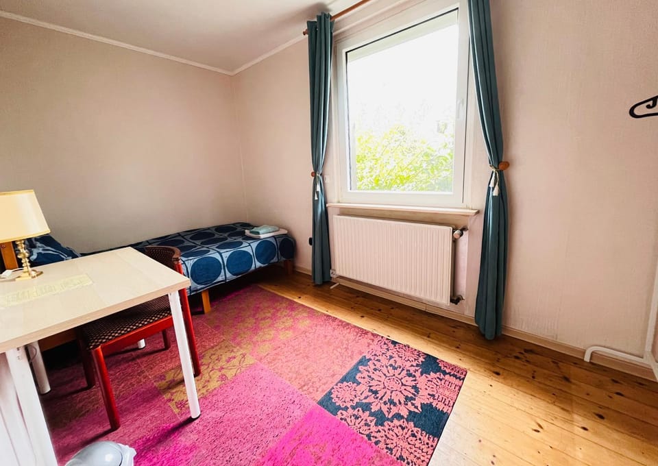 Messezimmer Laatzen 30880 Vacation rental in Lower Saxony, Germany