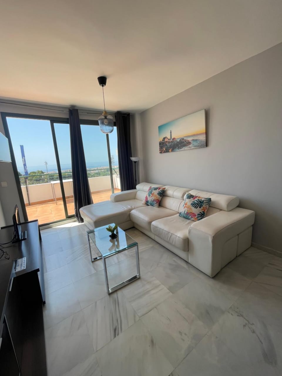 Apartamento en Nerja con vistas al Mar. Apartment in Nerja