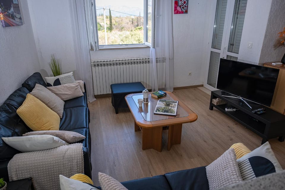 TV and multimedia, Seating area, internet
