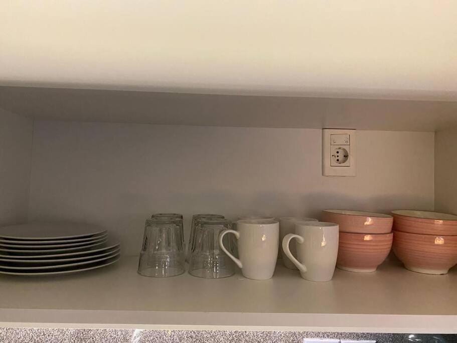 Coffee/tea facilities, Kitchen or kitchenette