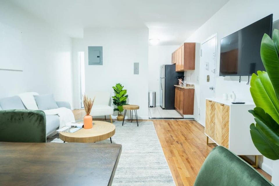 49-4A Prime Midtown newly 2BR WD Apartment in Midtown
