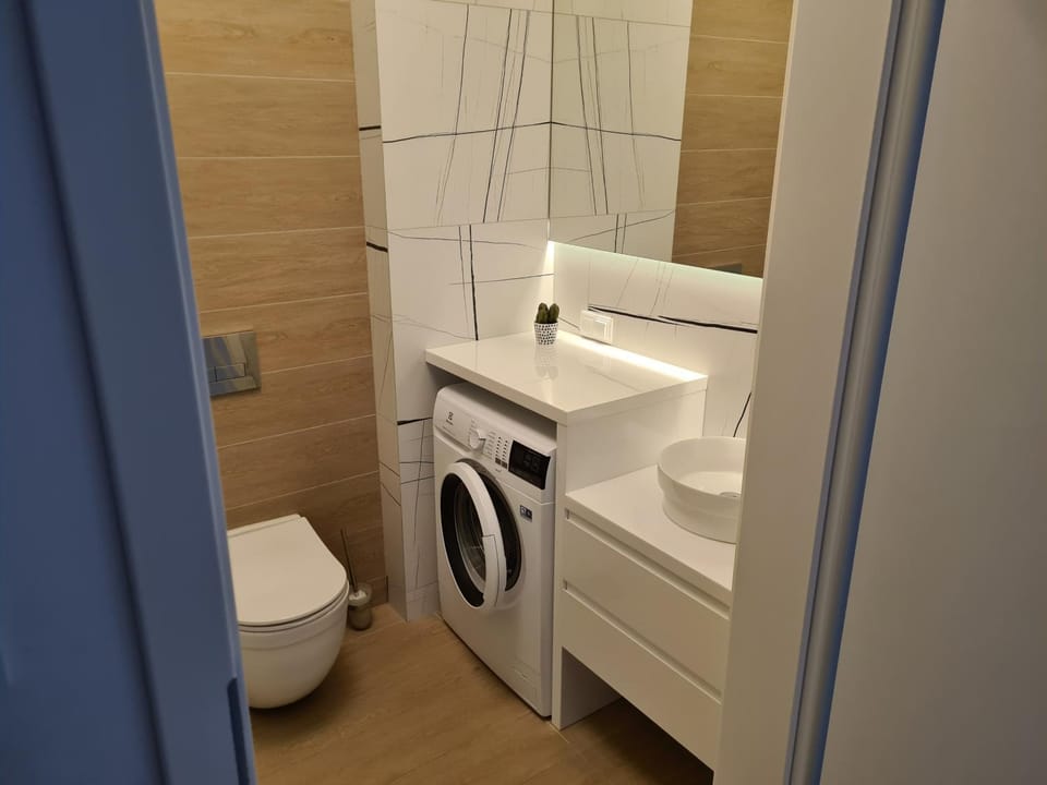 Apartamenty Kasprowicza 20A KLIMATYZACJA BASEN FINTESS SAUNY PARKING BAWIALNIA ZmywarkaTaras WYSOKI STANDARD W Pełni Wyposażony Apartment in West Pomeranian Voivodeship, Poland