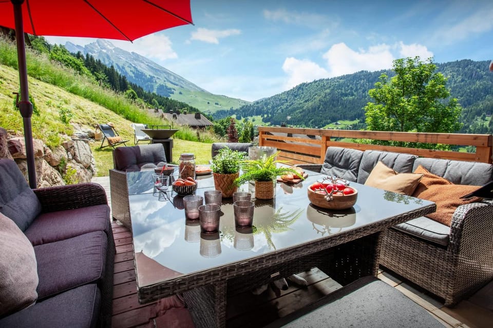 Spring, Day, Natural landscape, View (from property/room), Balcony/Terrace, Seating area, Dining area, Mountain view