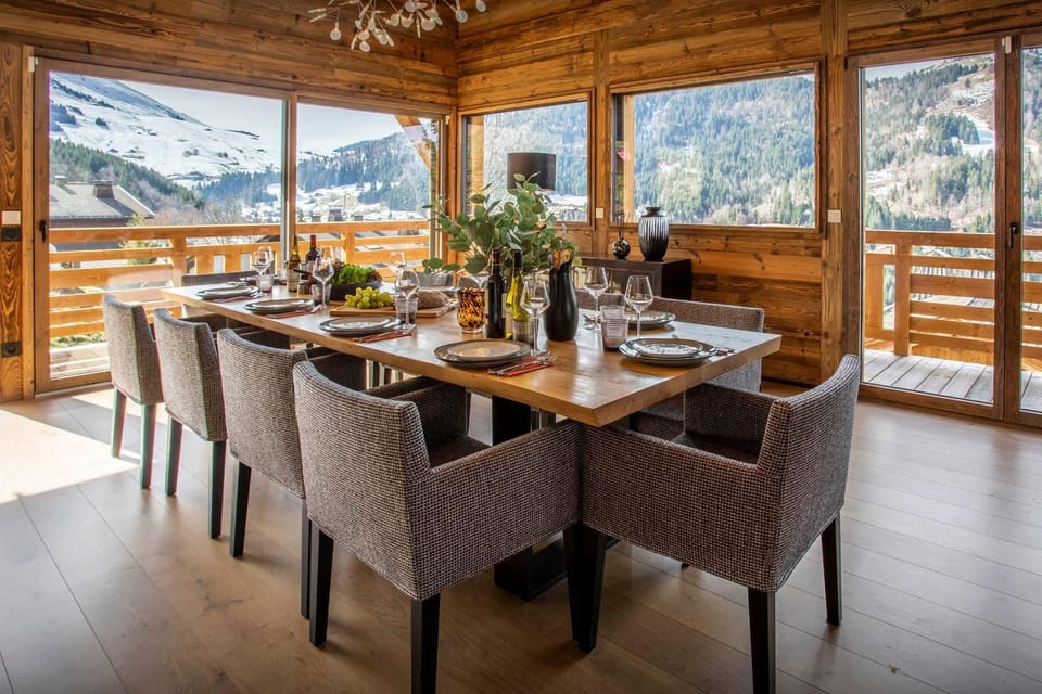 Natural landscape, Dining area, Mountain view
