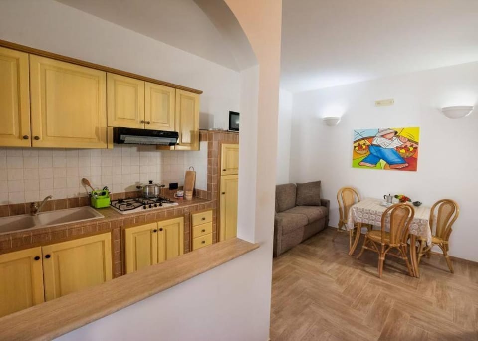 Kitchen or kitchenette, Living room, Dining area