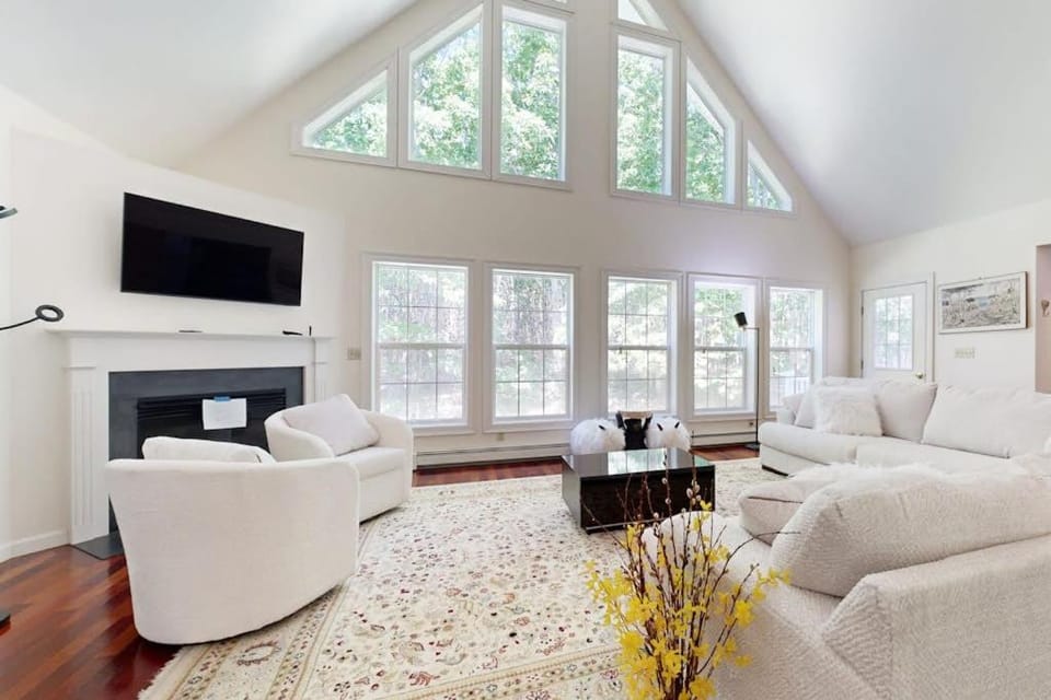 TV and multimedia, Living room, Seating area