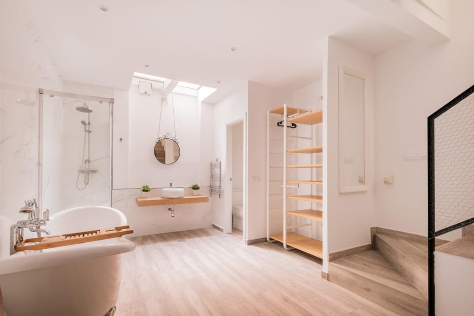 Bathroom, Bath