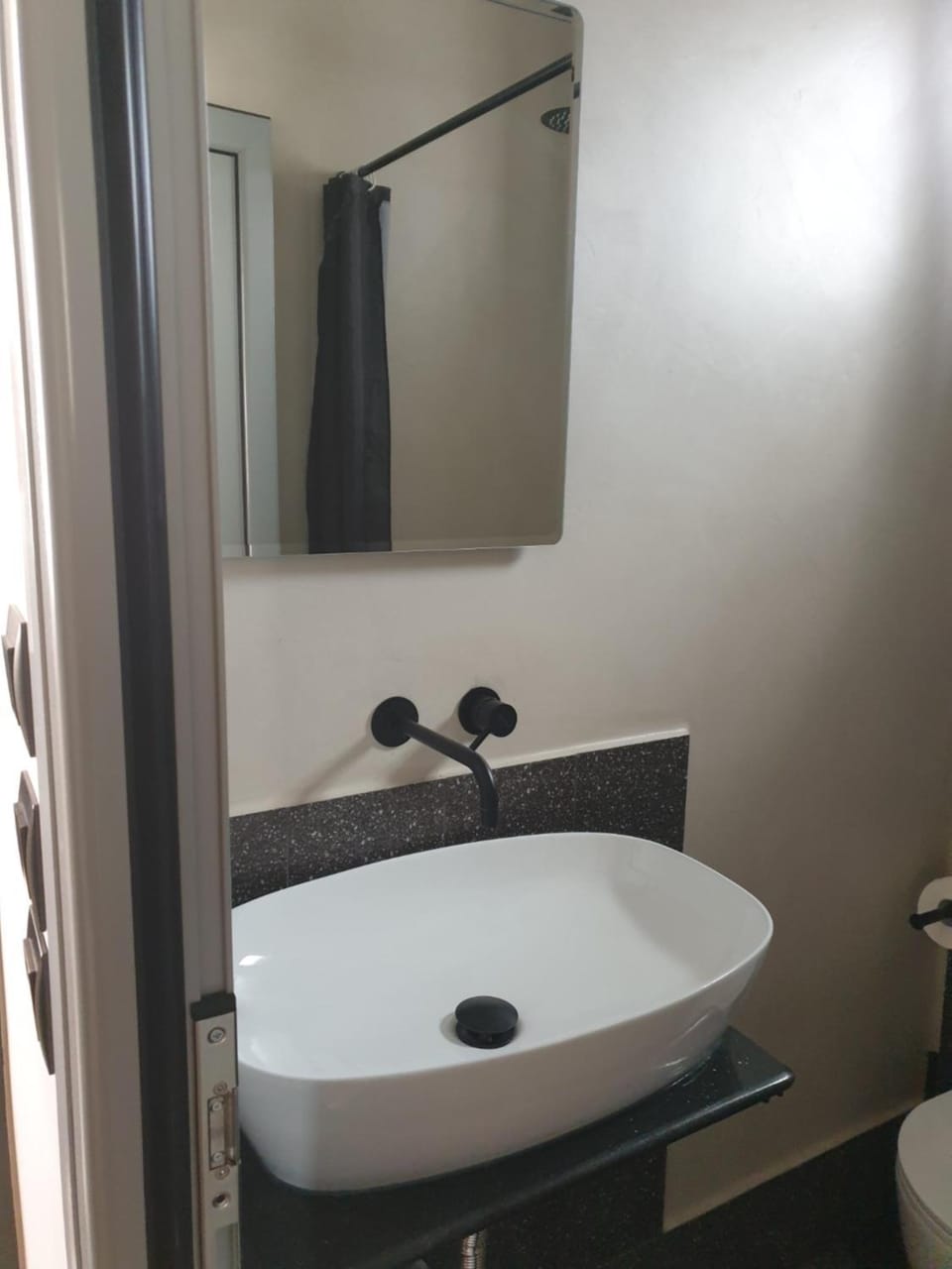 Tiny studio 2 min walking distance from the port Apartment in Volos