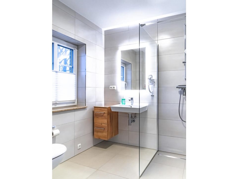 Bathroom, Living room