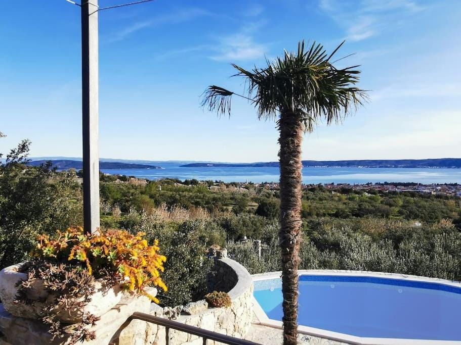 Stone house Angelo - Peace oasis with pool House in Šibenik-Knin County, Croatia