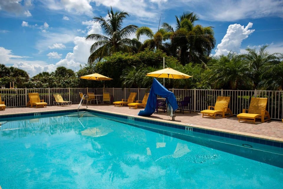 508 - South Beach Condos House in Treasure Island