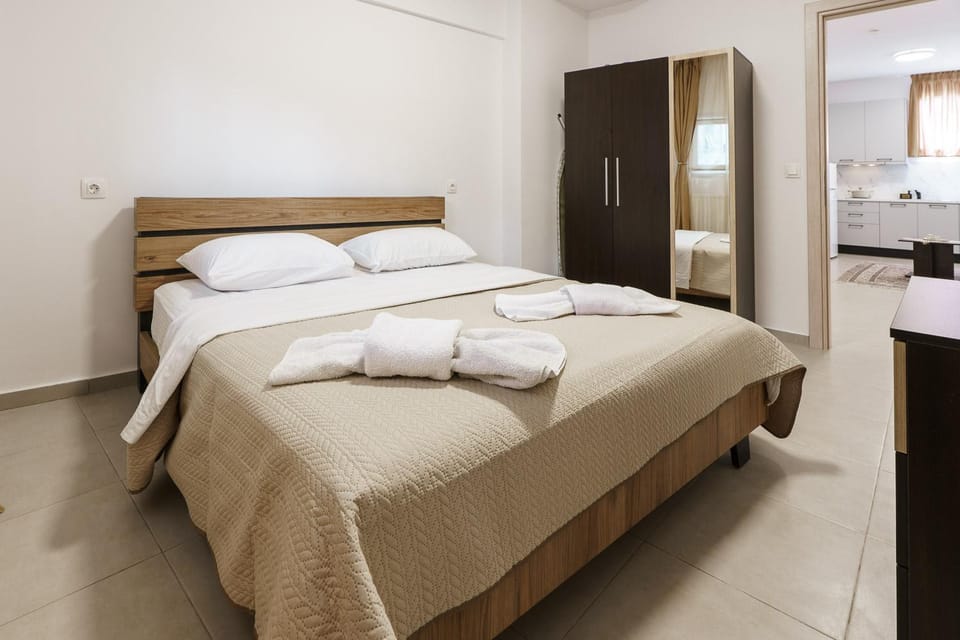 Le Alex, Bright & Modern Escape near CityCenter Apartment in Thessaloniki
