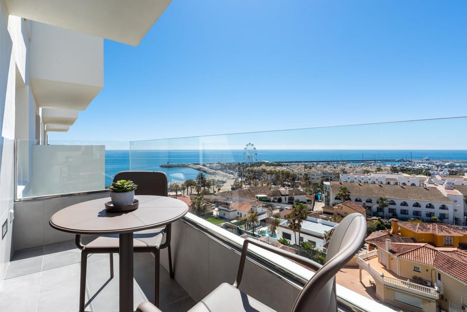 Natural landscape, View (from property/room), Balcony/Terrace, Balcony/Terrace, City view, Sea view
