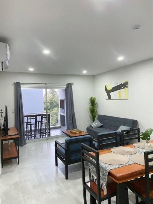 A estrenar equipadísimo! Dpto "VIVINA MIA" Apartment in Central Department, Paraguay