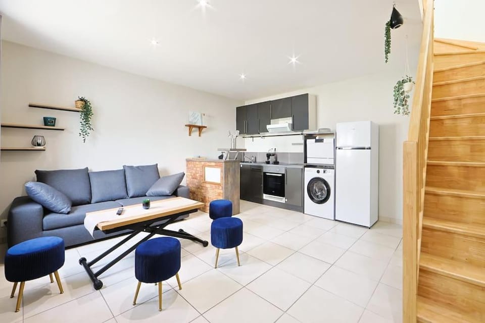 Kitchen or kitchenette, Living room, Dining area, dishwasher, minibar, pet friendly, washing machine