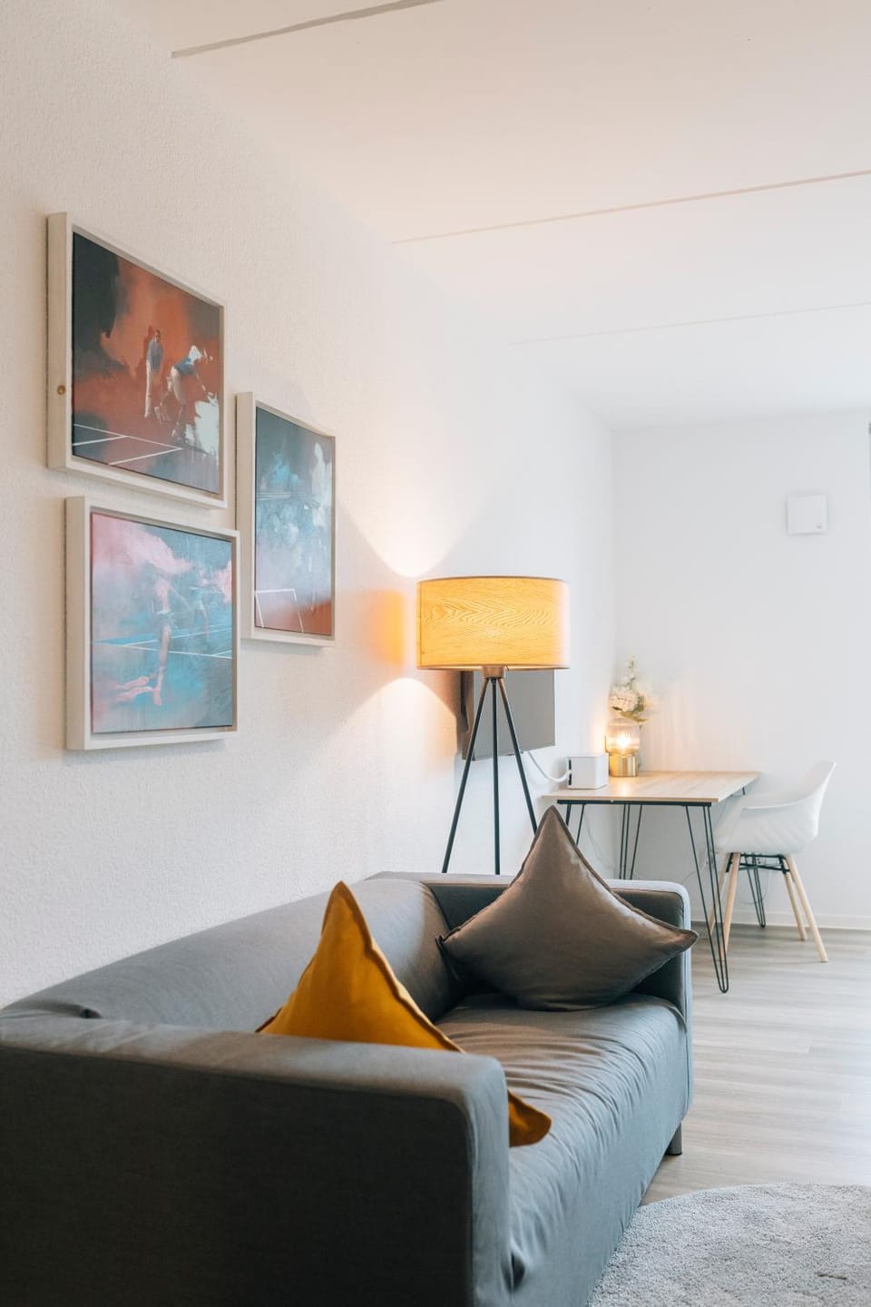 Living room, Seating area