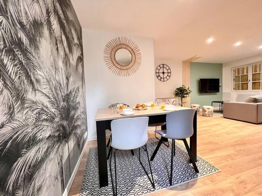 LA PALMERAIE -wifi fibre- centre ville -PROPERTY RENTAL NM House in Pays de la Loire