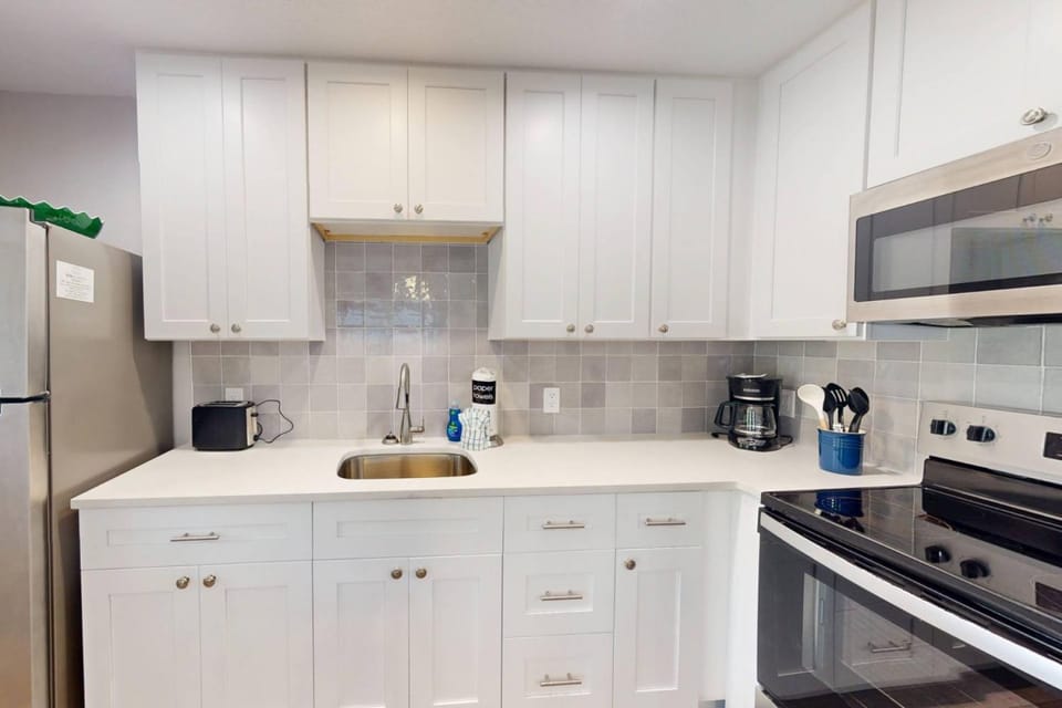 6 - Island Paradise Cottages - Gulf Mist House in Madeira Beach