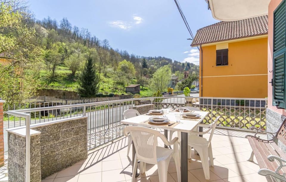 Property building, Balcony/Terrace