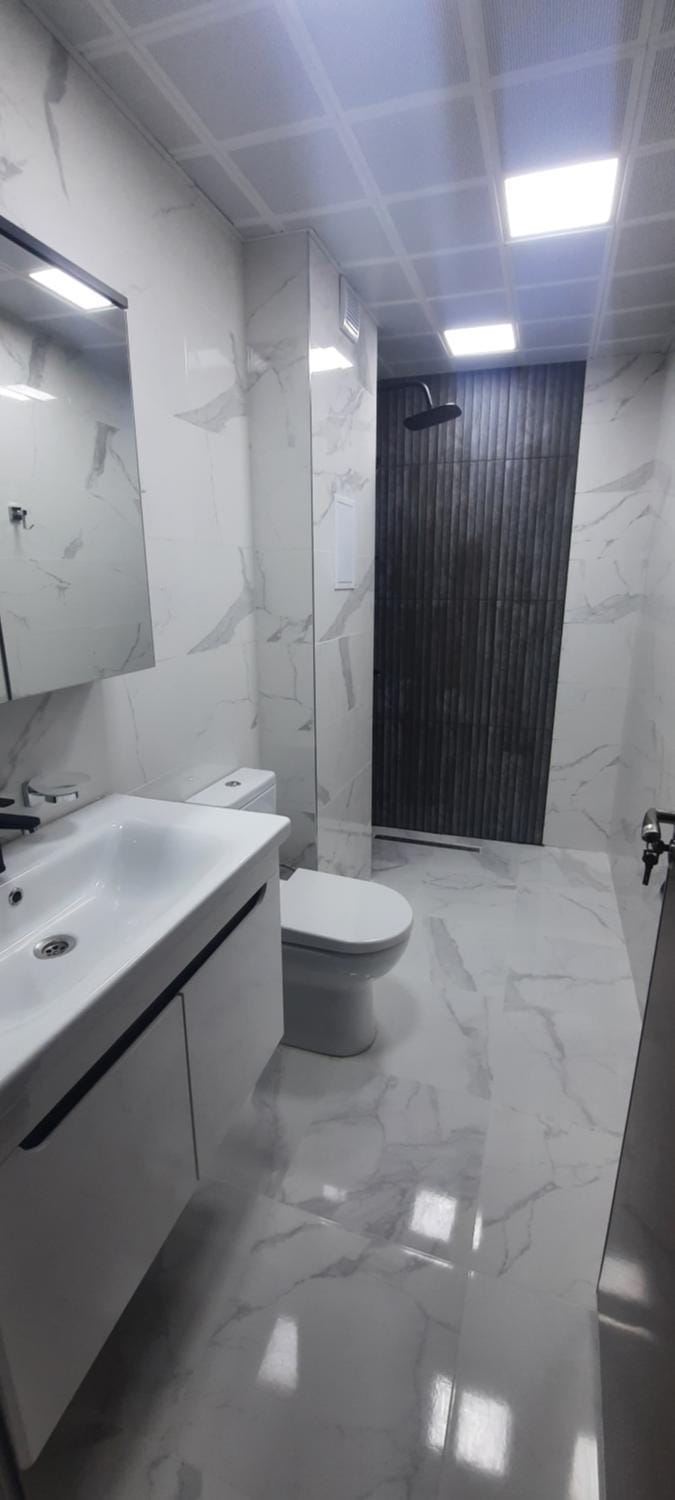 Shower, Toilet, Bathroom