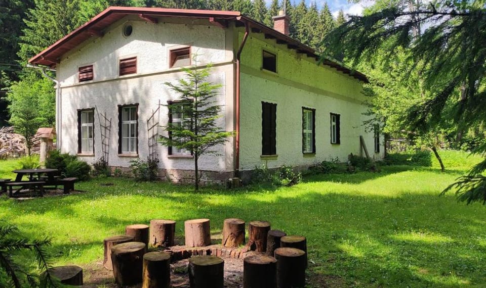 Property building, Natural landscape, Garden, Garden view