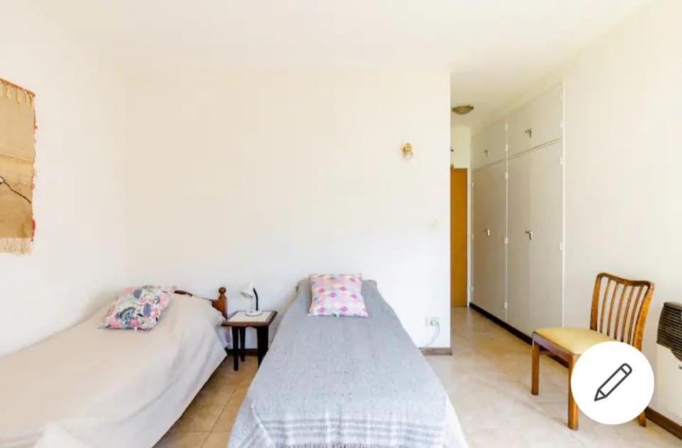 Habitación con baño privado en mi casa Vacation rental in Buenos Aires Province