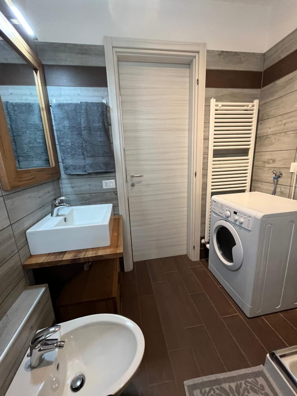 Shower, Toilet, Bathroom, towels, washing machine, dryer
