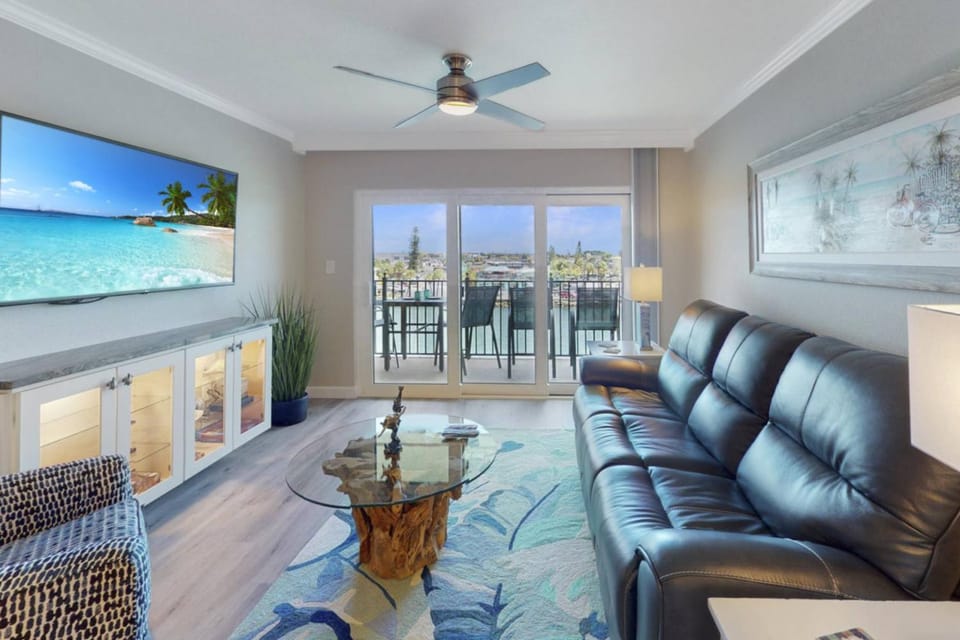 4-402 - Lands End House in Sunset Beach