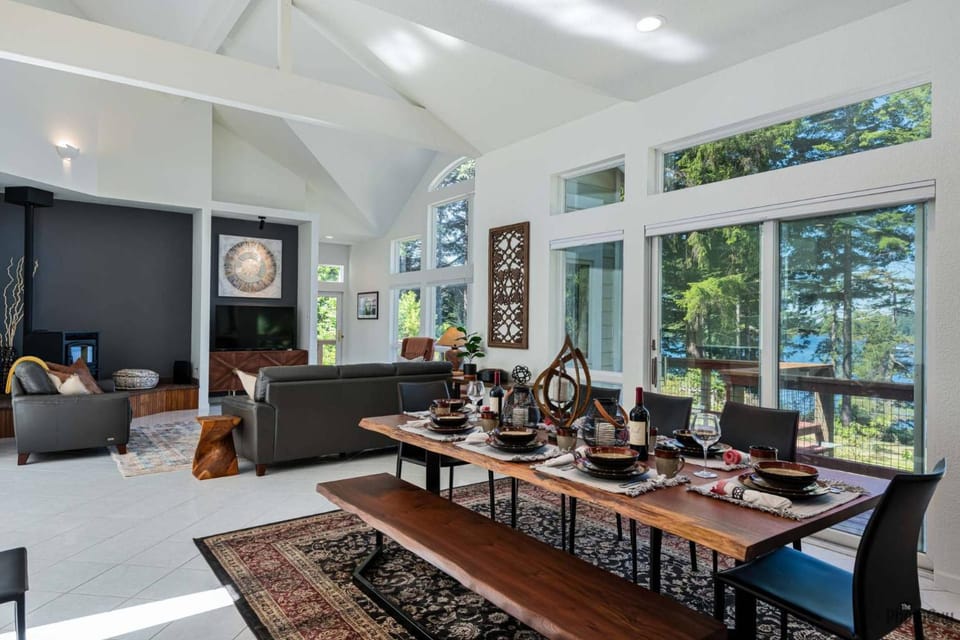 Seven pines House in Dunes City