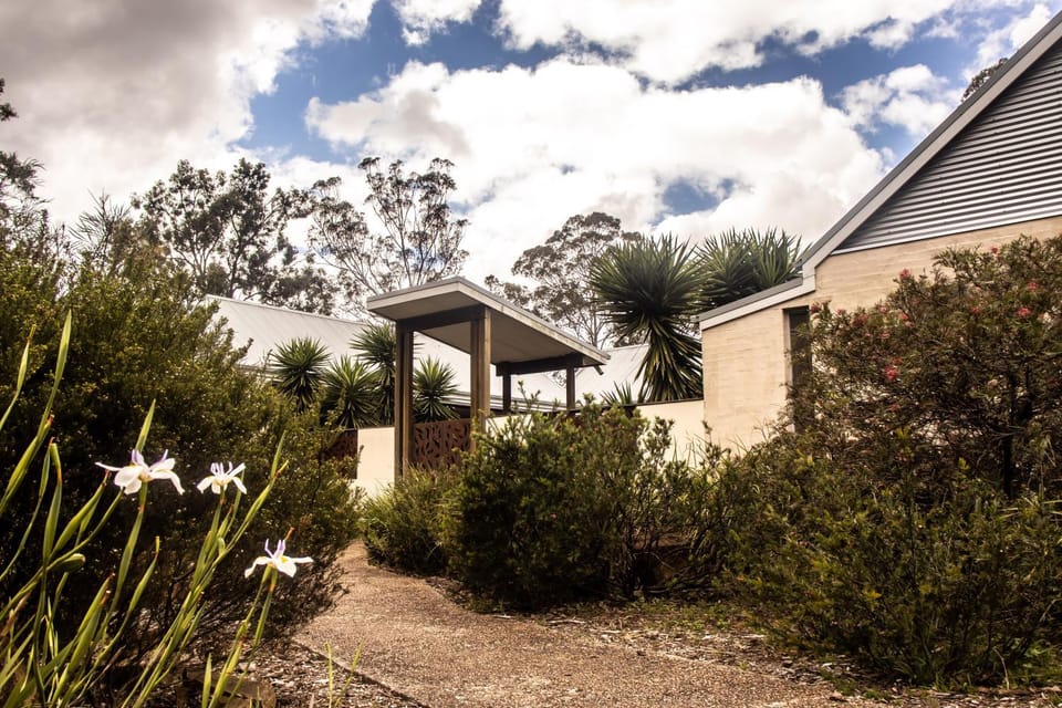 Property building, Balcony/Terrace, Garden view