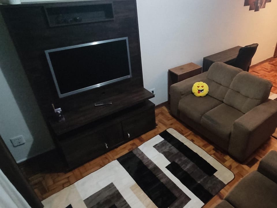 Communal lounge/ TV room, TV and multimedia, Living room, Seating area, Evening entertainment