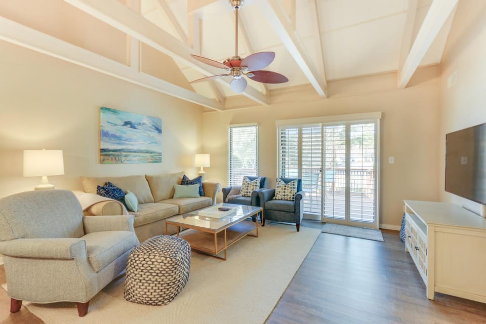 Walk to Beach: Hilton Head Island Resort Gem House in Hilton Head Island