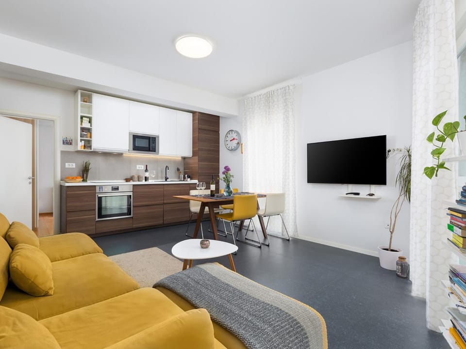 Modern Center City Apartment Apartment in Poreč