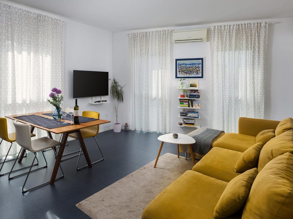 Modern Center City Apartment Apartment in Poreč