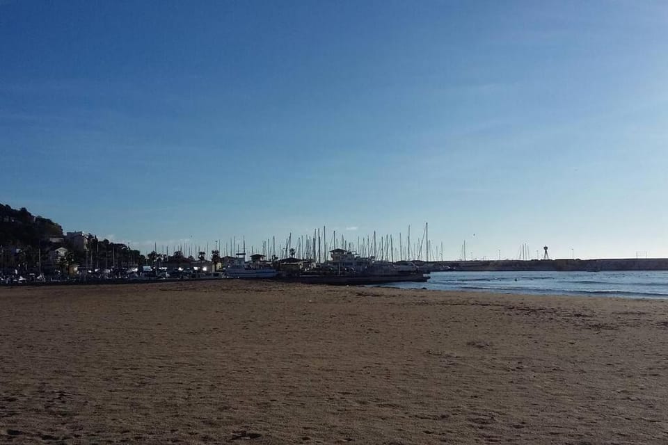 studio cabine. Terrasse Cabin in Le Lavandou