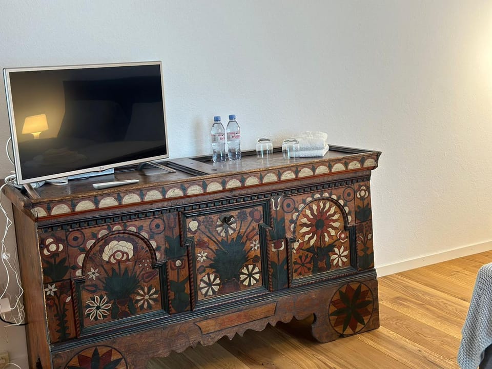 TV and multimedia, Evening entertainment