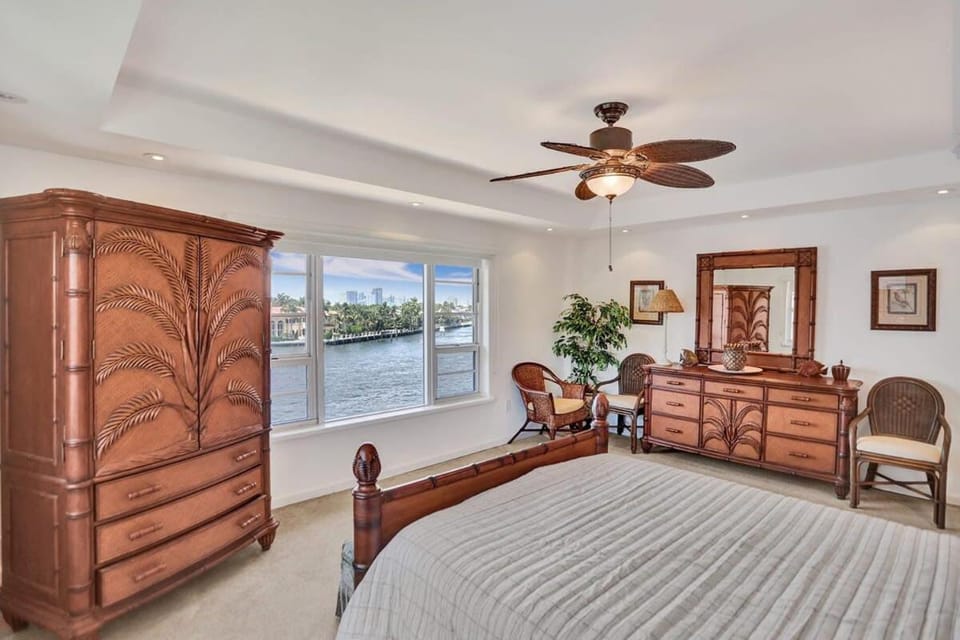 View (from property/room), Bedroom, Sea view