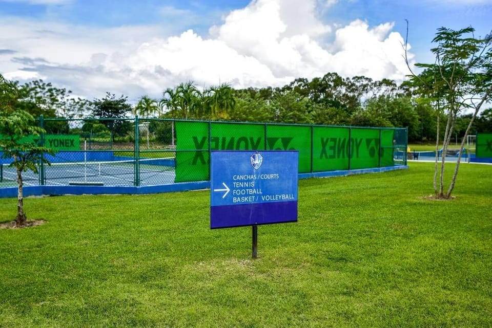 Tennis court