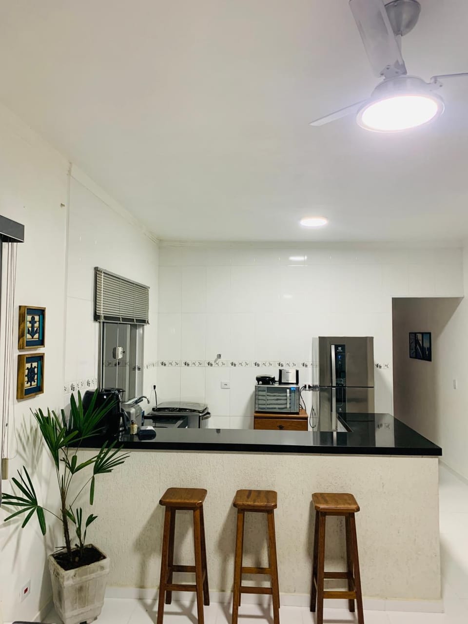 Kitchen or kitchenette, Dining area, oven, pet friendly, stove