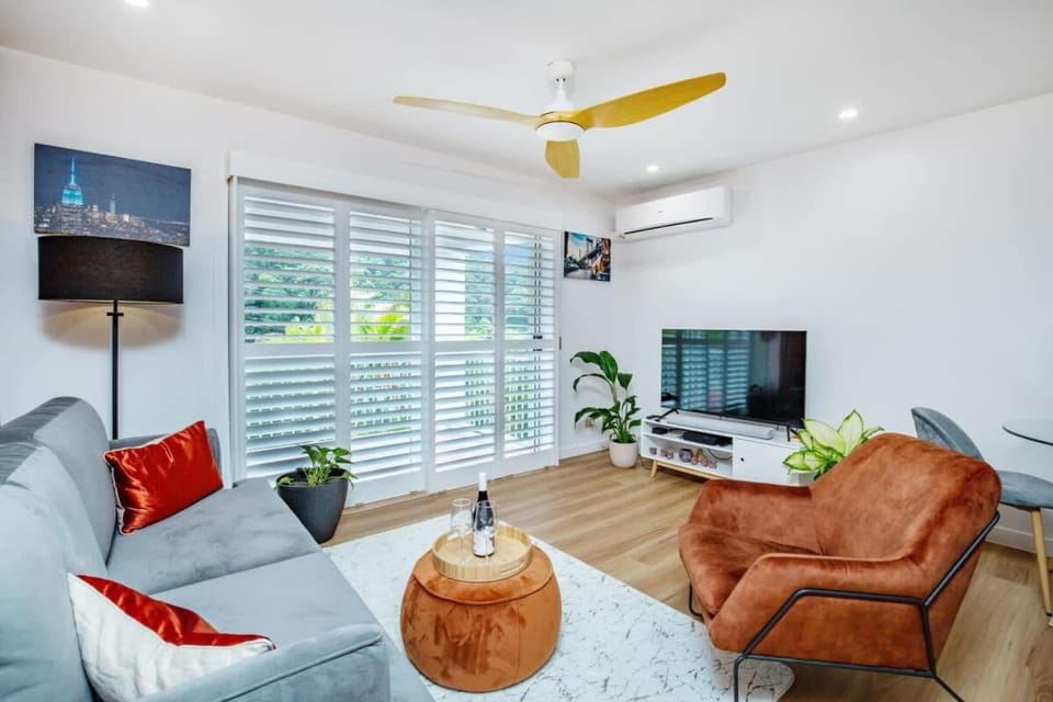 TV and multimedia, Living room, fireplace, air conditioner