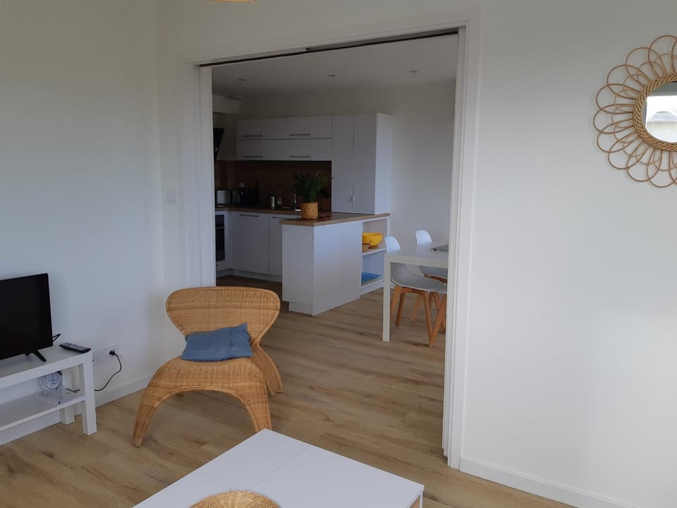 Palavas: Appart rénové F3 climatisé avec parking, 1ère ligne, accès plage, idéal pour 4 pers. - FR-1-715-36 Apartment in Palavas-les-Flots